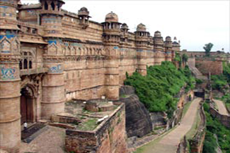 Varanasi with Historical India tour packages